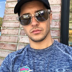 Meet your Posher, Stojan